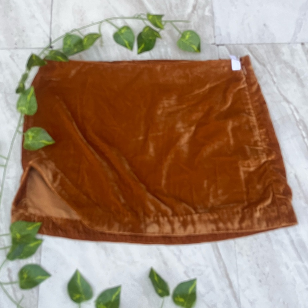 Free People Velvet textured Slit Mini Skirt Low rise Minimalist Whimsy Goth